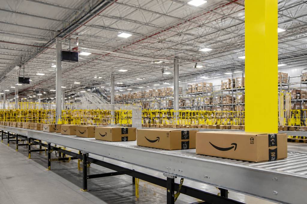 Fulfilment centre Amazon: como funciona a logística da maior plataforma de e-commerce do mundo